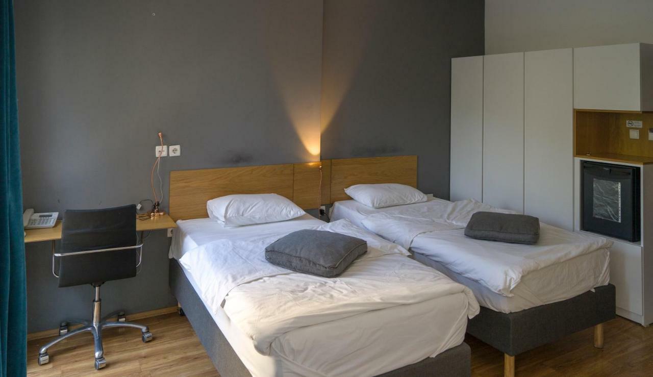 Transit Hotel Central Skopje Buitenkant foto
